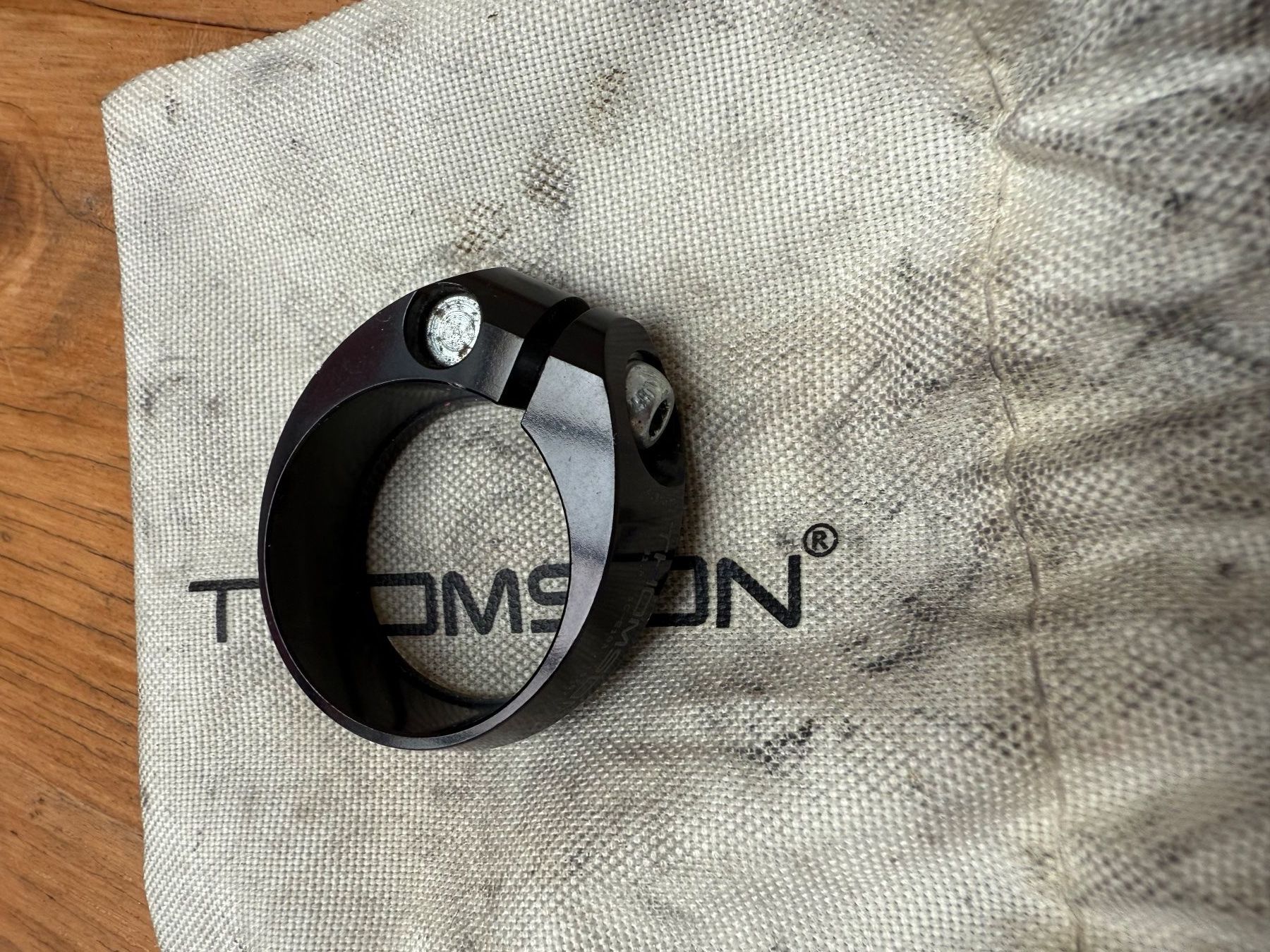 Pezzi di ricambio: Thomson Sattelklemme 31.8mm – Usato da Bern venduto da Arka297
