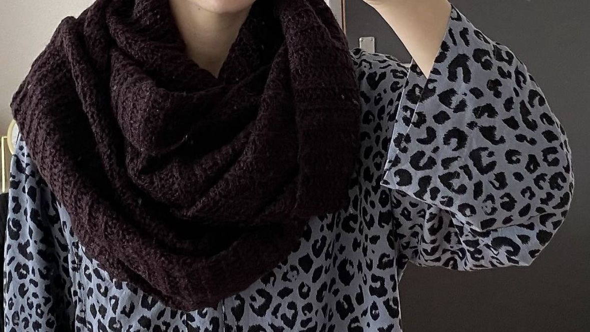 H&M Foulards & écharpes: Violetter Strickschal – D'occasion à Luzern par ale_v5qn 1