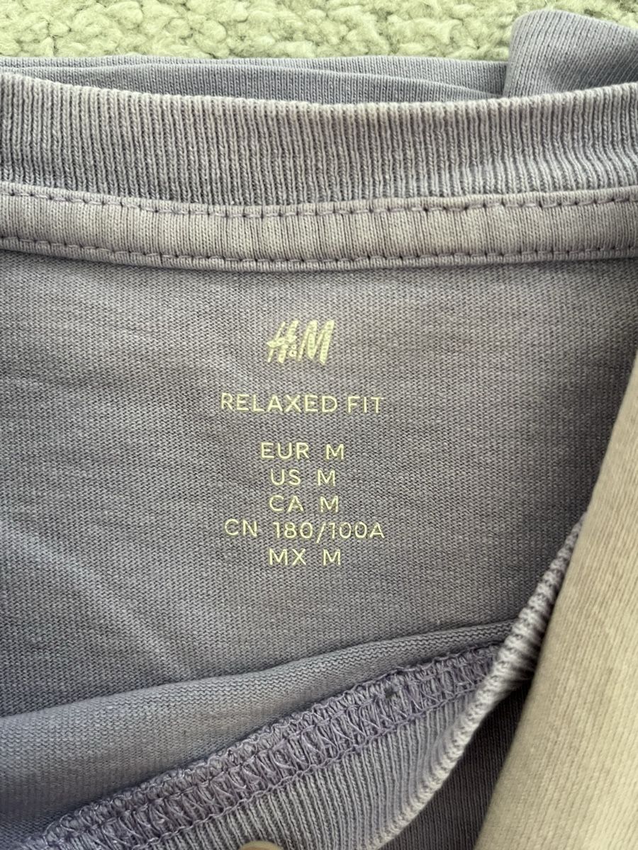 H&M T-shirt: 3 Baumwoll boxy T-shirts Tshirt – Usato da Zürich venduto da ole_8rwr 4