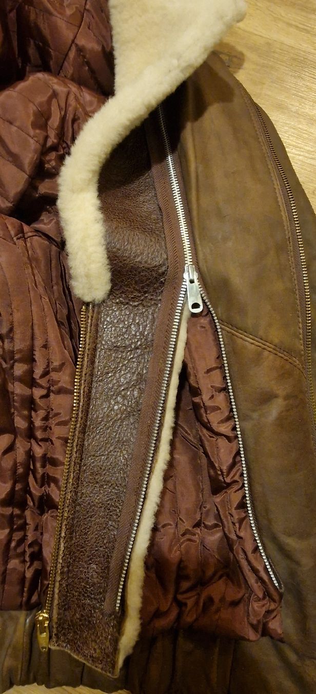 Jacken: Braune Vintage Lammfell Lederjacke, Gr. 44 – Gebraucht aus Andermatt von nin_ks9v 2