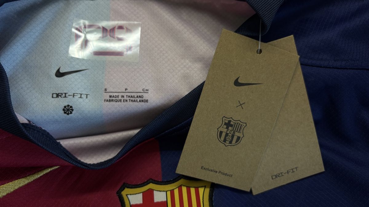 FC Barcelona Canottiere & Pantaloni: Barcelona Trikot – Nuovo e nell'imballaggio originale da Münchenbuchsee venduto da ore_wlr9 2