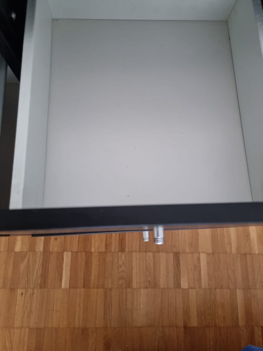 Ikea Scaffali: schwarzes Regal/Kommode Kallax – Usato da Zürich venduto da LarWy 4