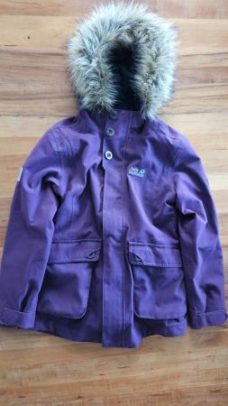 Jack Wolfskin Winterjacke, Gr. 128, Lila, Top Zustand!