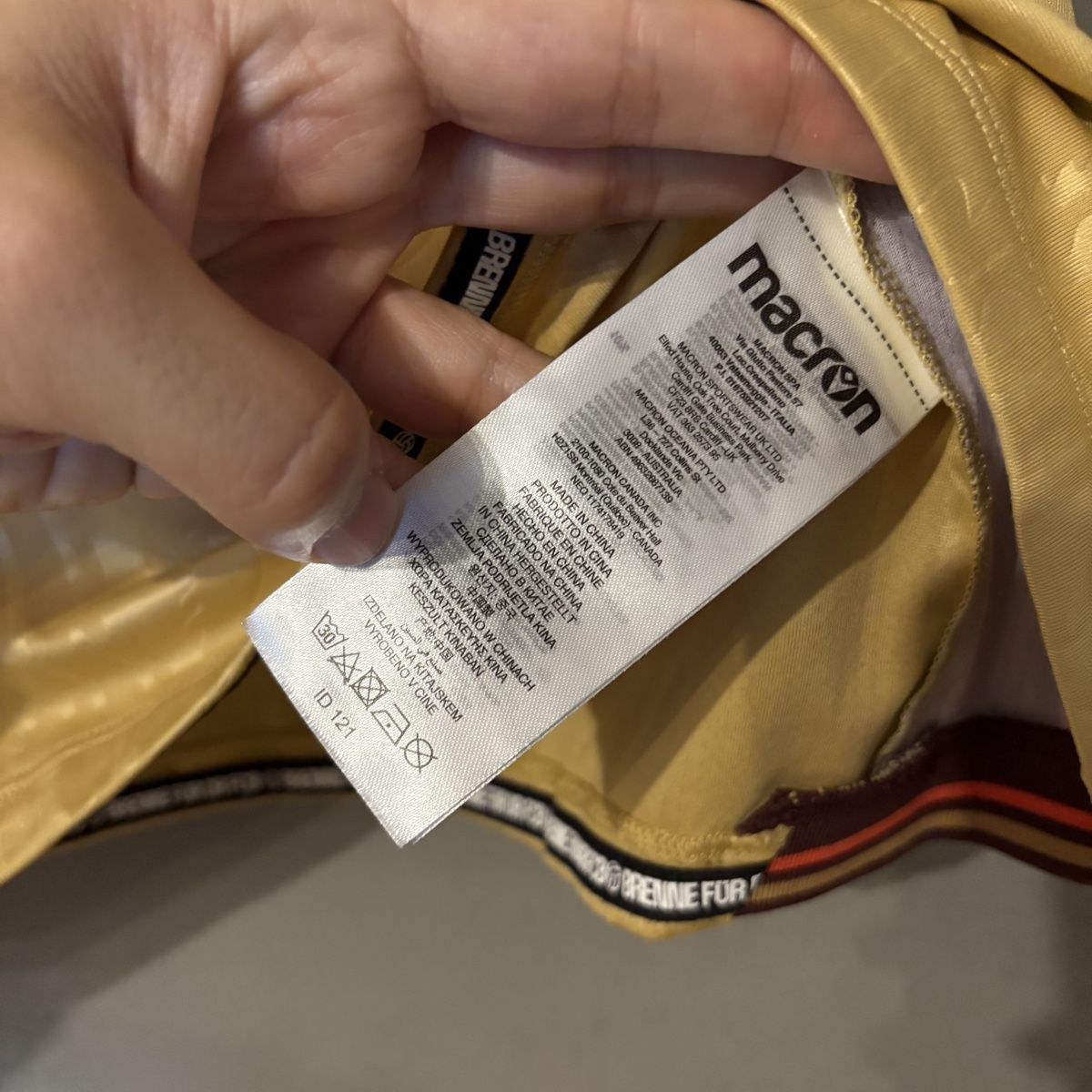 FC Basel Canottiere & Pantaloni: Fc Basel Trikot Macron Basilisk 2024/25 Limitiert  – Nuovo (secondo la descrizione) da Winterthur venduto da LaBodega 4