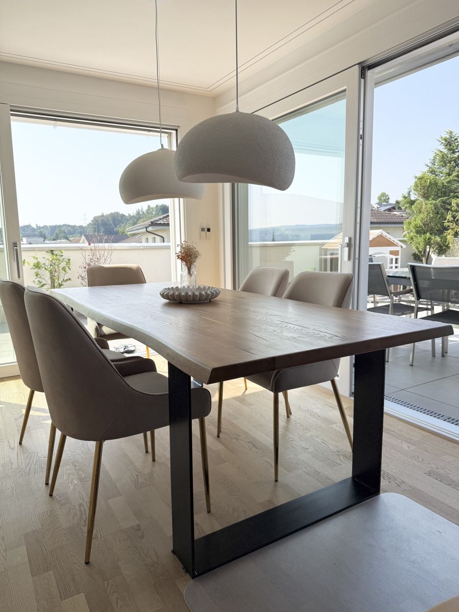 Tavoli: Massiver Esstisch aus Eiche  Echtholz – Usato da Niederwil AG venduto da mar_s9sz 1