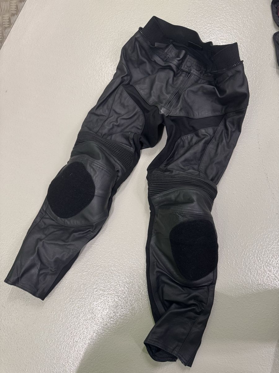 Pantalons: Fast Way Motorcycle Pants  – D'occasion à Epalinges par wil_f