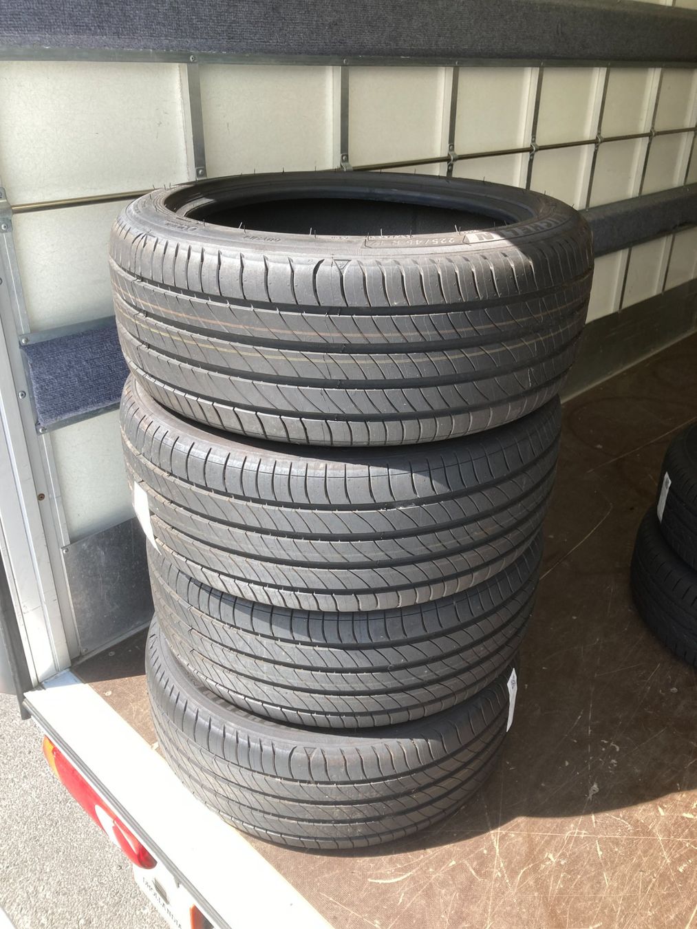 Michelin Pneus & Kompletträder: Sommerpneu 225/45R17 Michelin – Gebraucht aus Cham von WB2223
