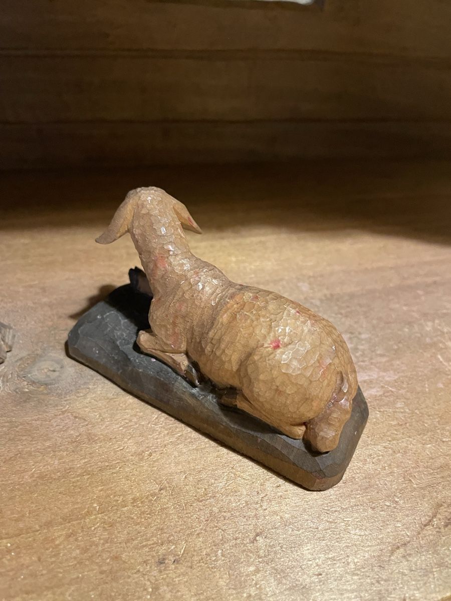 Statuette: Schaf liegend E. Thomann Brienz – Usato da Flawil venduto da Naphtali 1