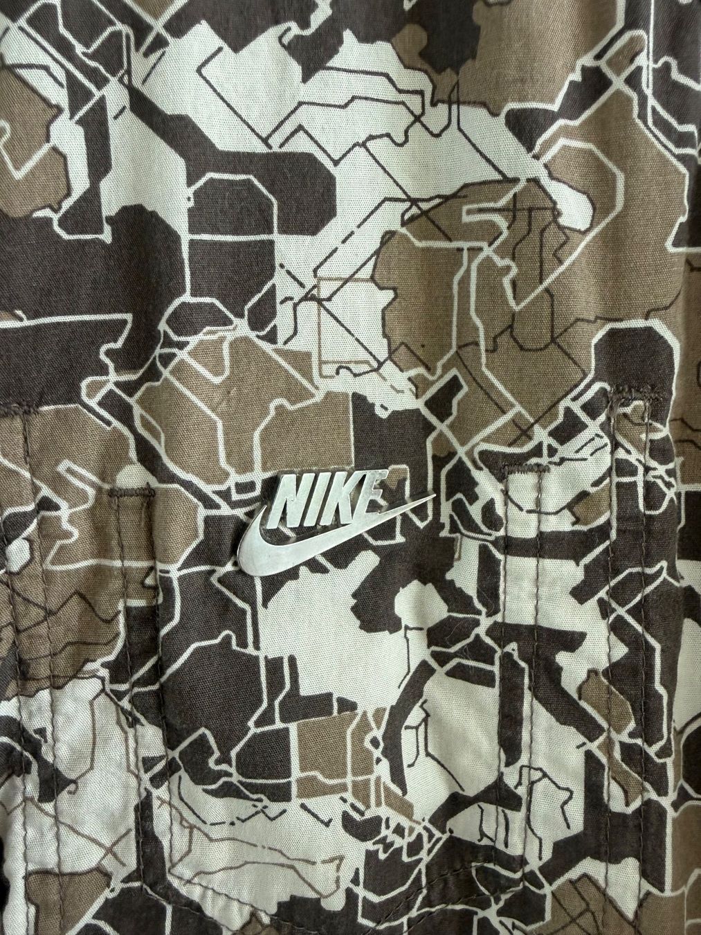 Nike Giacche: LEICHTE NIKE JACKE GR. M – Usato da Steg im Tösstal venduto da goldlionfree 3