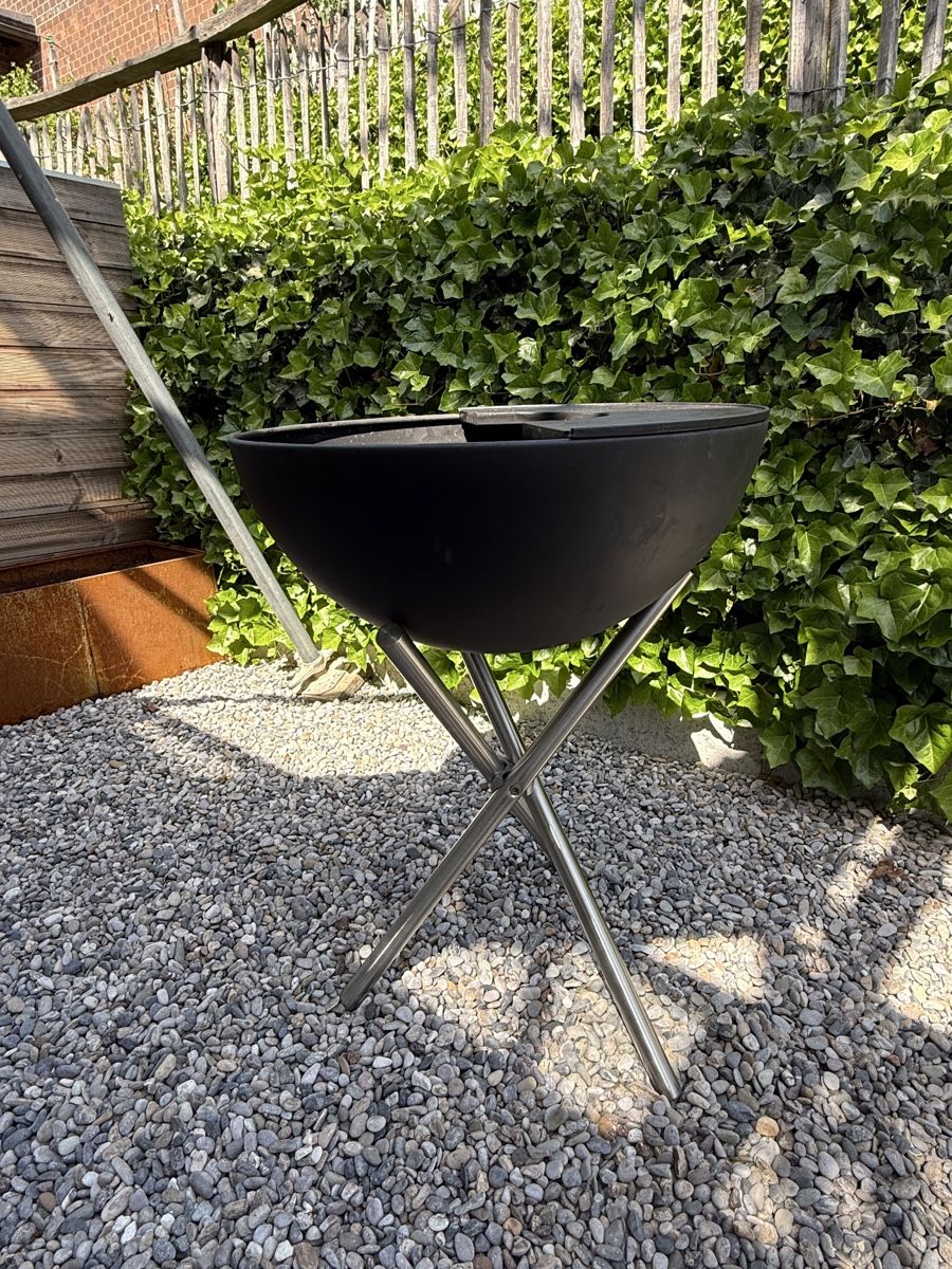 Bracieri: Höfats Grill mit Plancha und Untergestell – Usato da Biel-Benken BL venduto da Aplus0 5