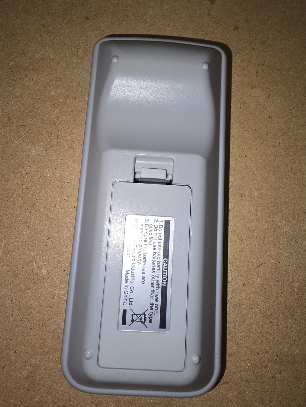 Panasonic Telecomandi: Panasonic Fernbedienung Projctor – Usato da Lenzburg venduto da cameleoncolor 2