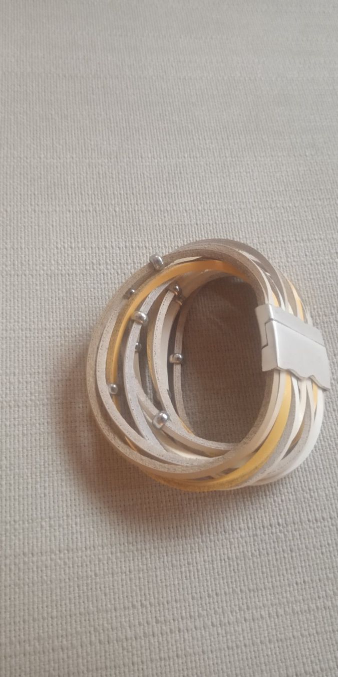 Bracciali & Braccialetti: Bracelet cuir ou imitation cuir avec perles – Usato da Montreux venduto da Art_et_antiquites 7