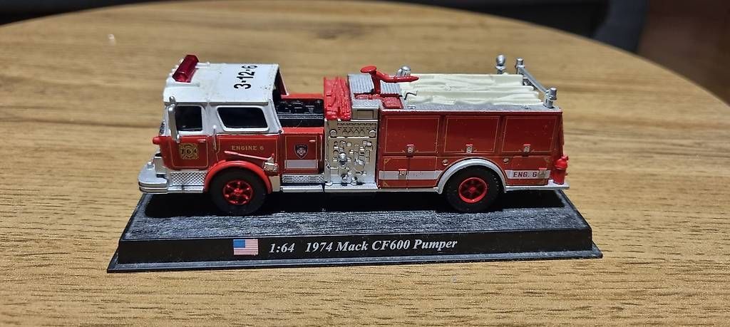 Modellini d'auto: Feuerwehr Mack – Usato da Landquart venduto da Predi91