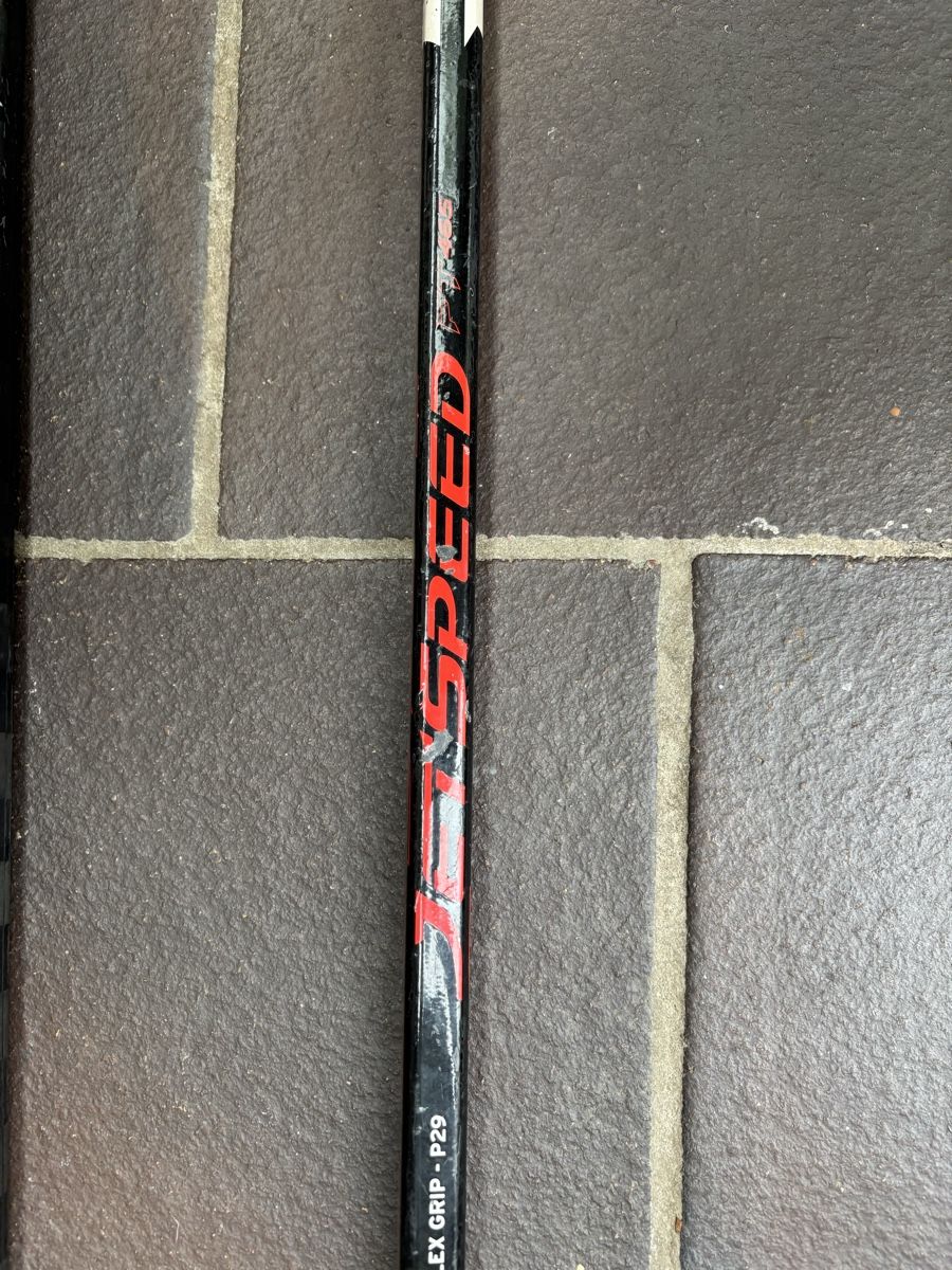 Ccm Stöcke & Schaufeln: 2x Eishockey Stöcke und Accessoires – Gebraucht aus Winterthur von niemim 5