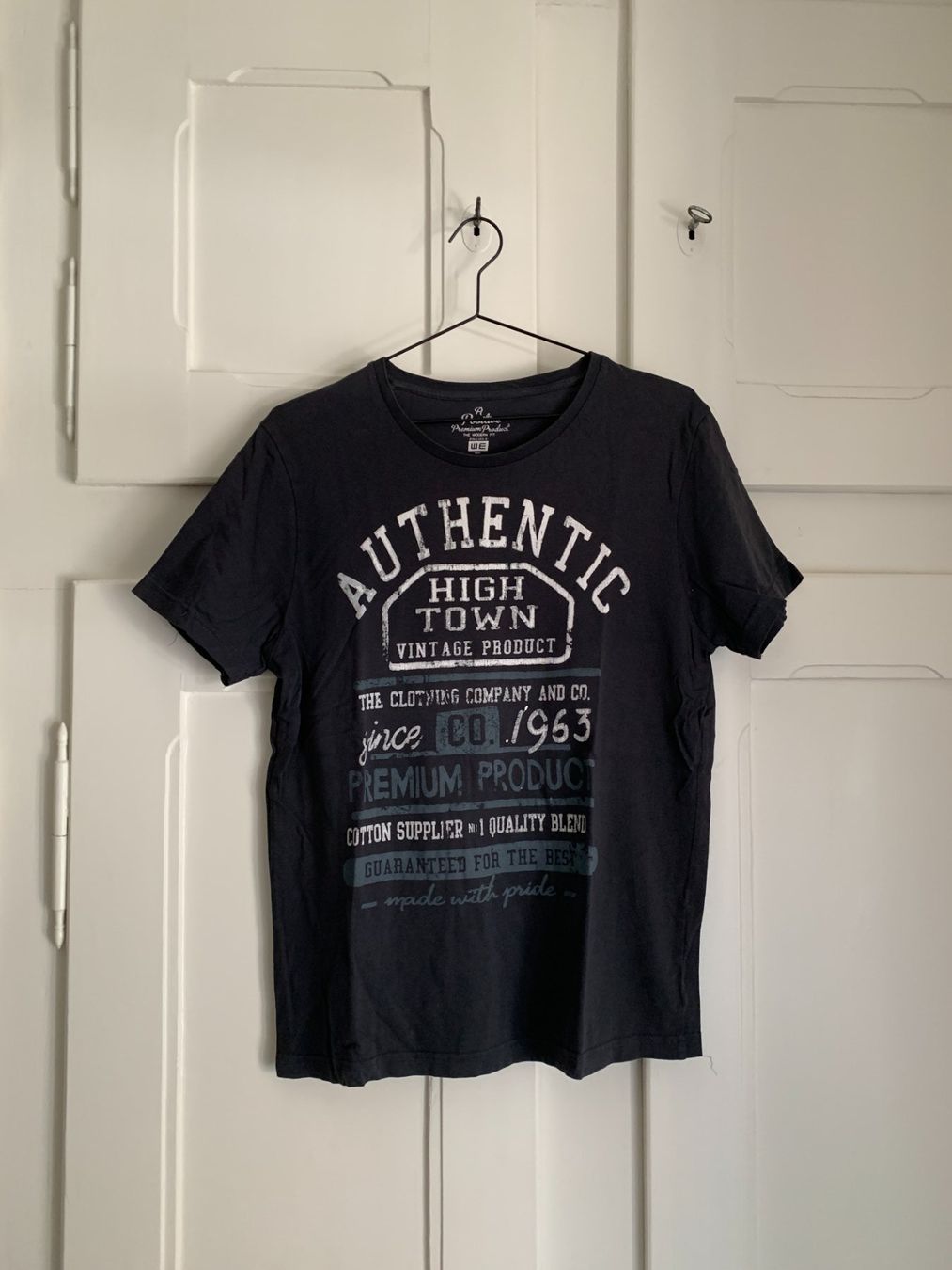 T-Shirts: WE - T-Shirt dunkelblau L – Gebraucht aus Zürich von Diazaio