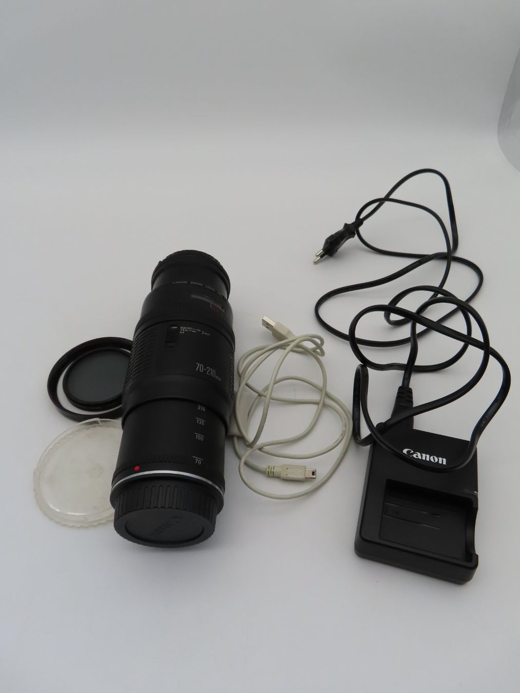 Canon Appareil photo: Canon EOS 1000D Set – D'occasion à Reinach BL par WBZ-Flohmarkt 7