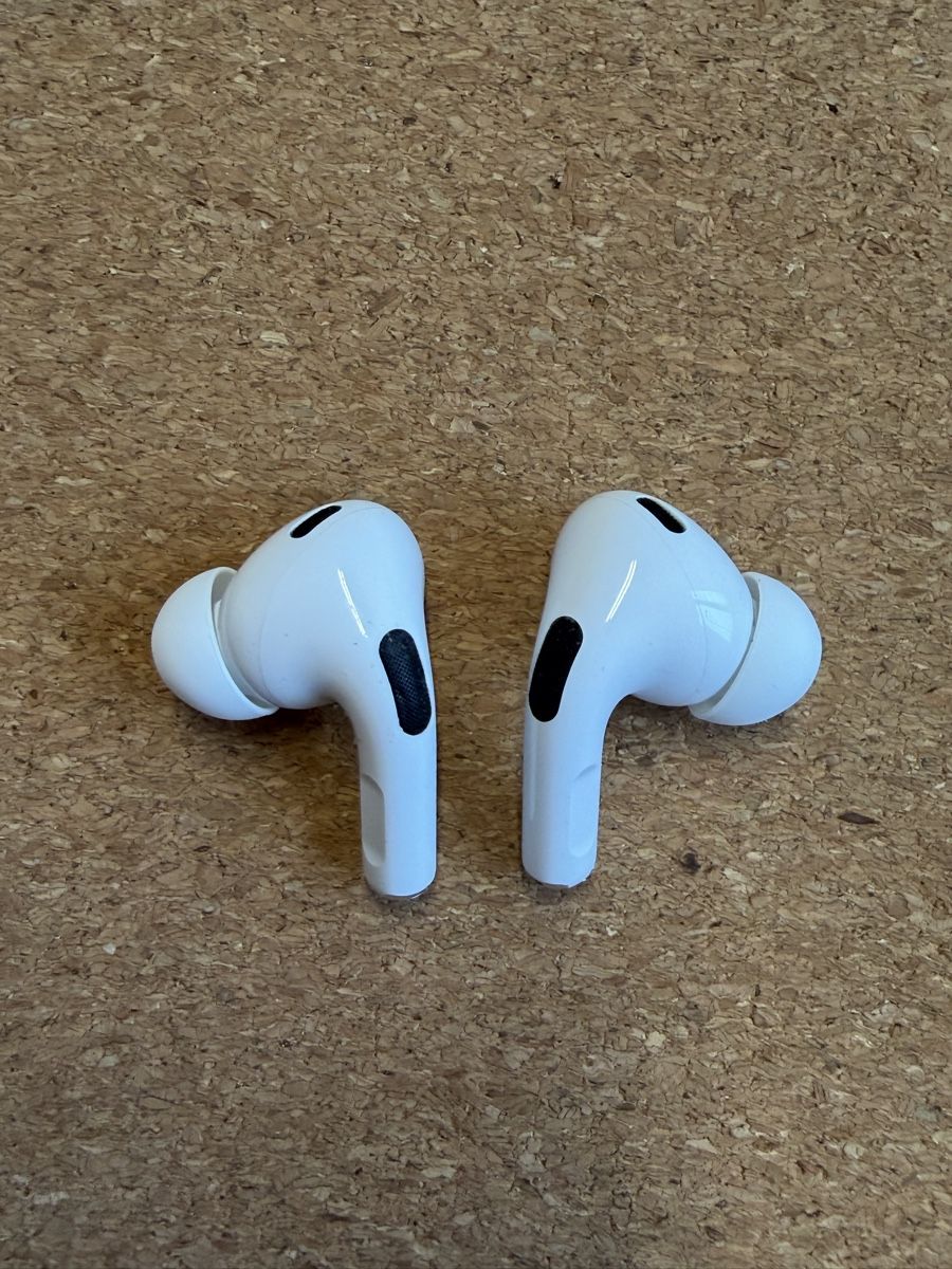Apple Cuffie: Apple AirPods Pro (2. Generation) Gebraucht – Usato da Oberriet SG venduto da nic_6lv9 2