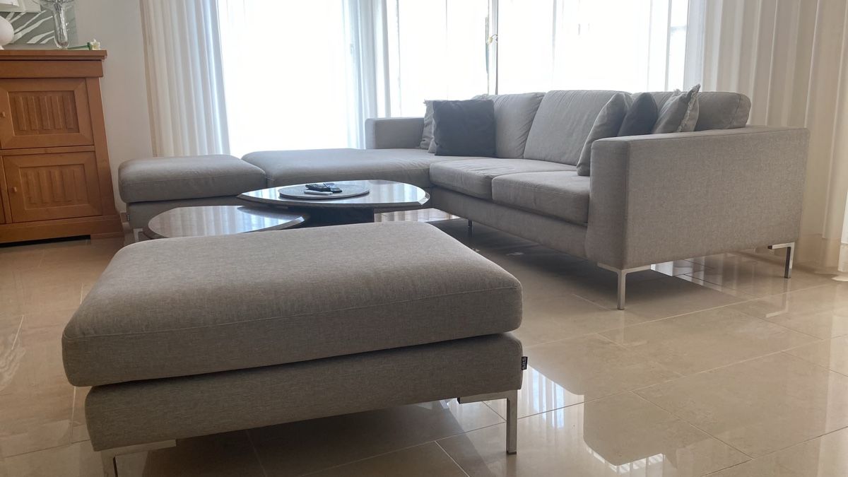 Pfister Divani: Sofa Couch mit 2x Hocker - grosse Liege-/Loungefläche – Usato da Wollerau venduto da Loli-04