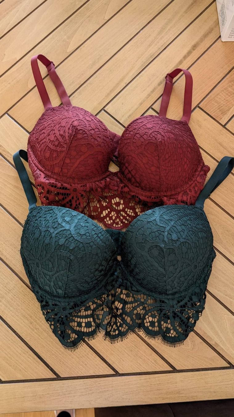 Altra biancheria intima: 2 BHs von Undiz, Grösse 70E, Spitze – Usato da Au SG venduto da and_cra