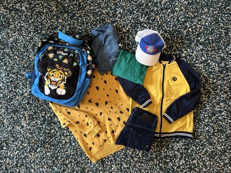❗️Grosse Sammlung Kinderkleidung mit Rucksack, Gr. 134/140