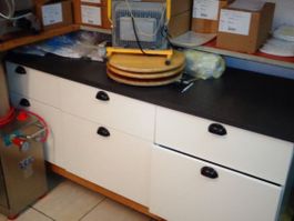 Fahrbarer Schrank für Innen oder Aussen (geschützt)