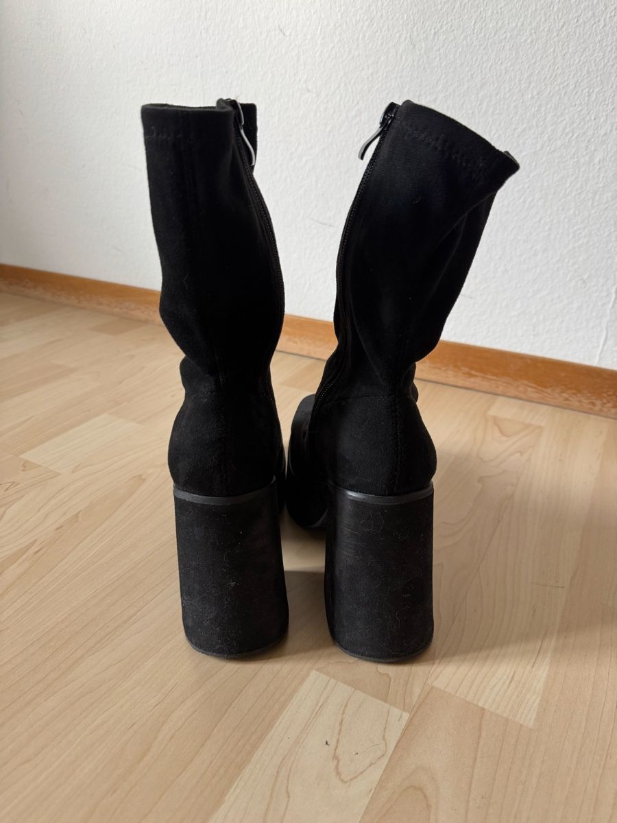 Asos Scarpe da donna: Bottines noires à plateforme. Asos. – Usato da Villeret venduto da bys_k95b 4