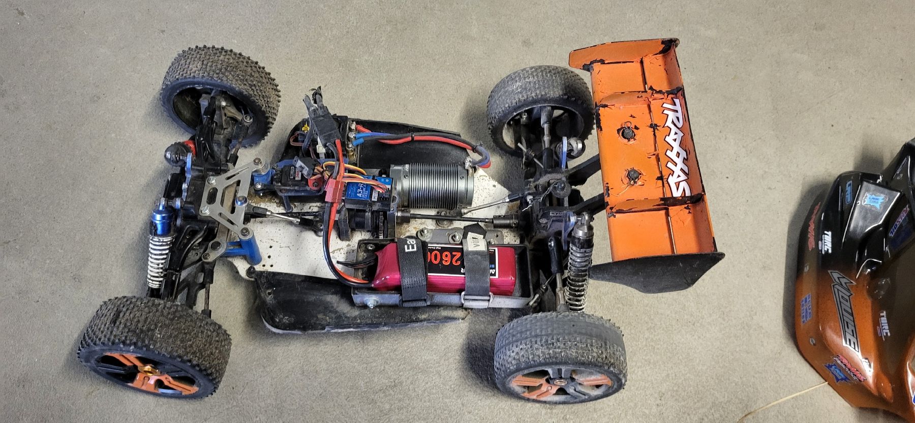 Kyosho RC Kits de montage: KYOSHO 1/8 4WD – D'occasion à islikon par mir_8cbw 5