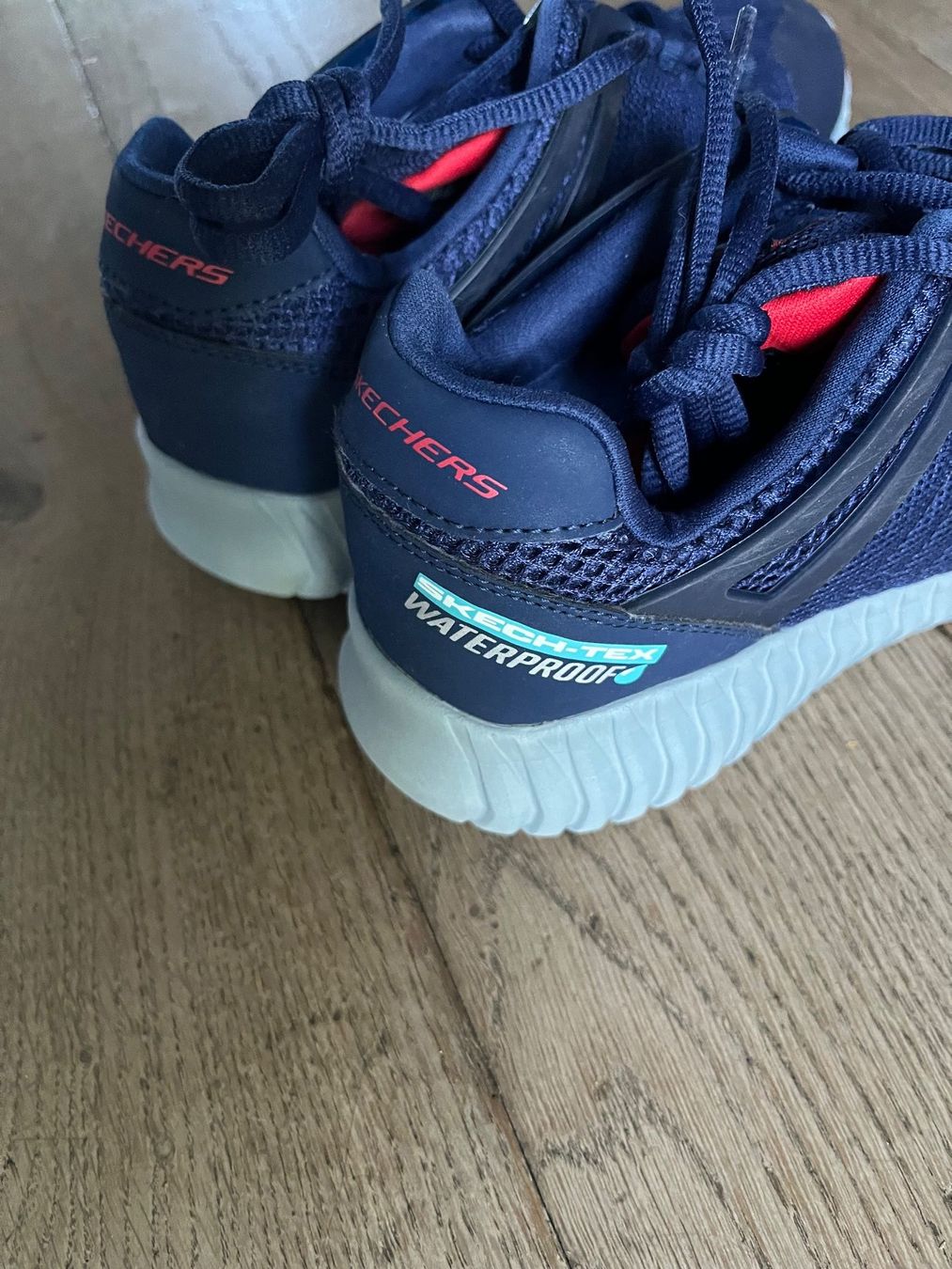 Skechers Scarpe da donna: Neue Skechers Schuhe – Nuovo (secondo la descrizione) da Wettingen venduto da Volltreffer10 3