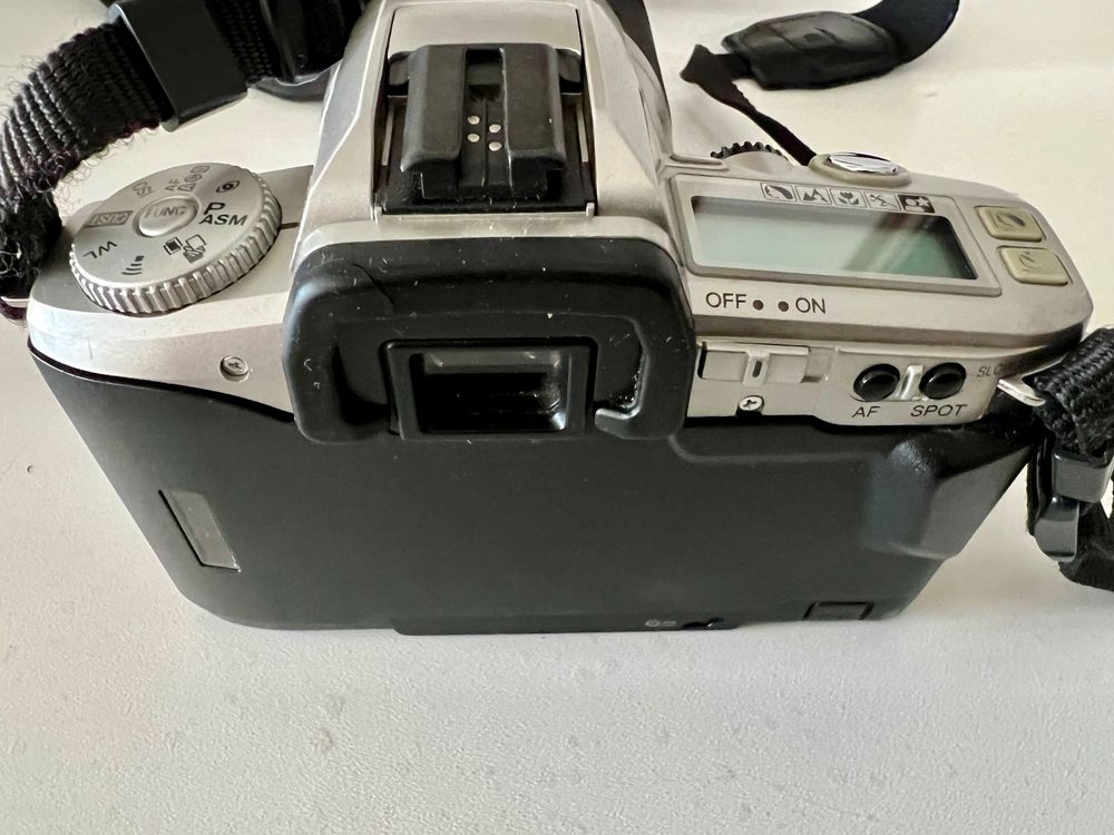 Minolta Fotocamera: MINOLTA Dynax 4 - Deux objectifs + accessoires – Usato da Mont-sur-Lausanne venduto da vmi_ym5l 6