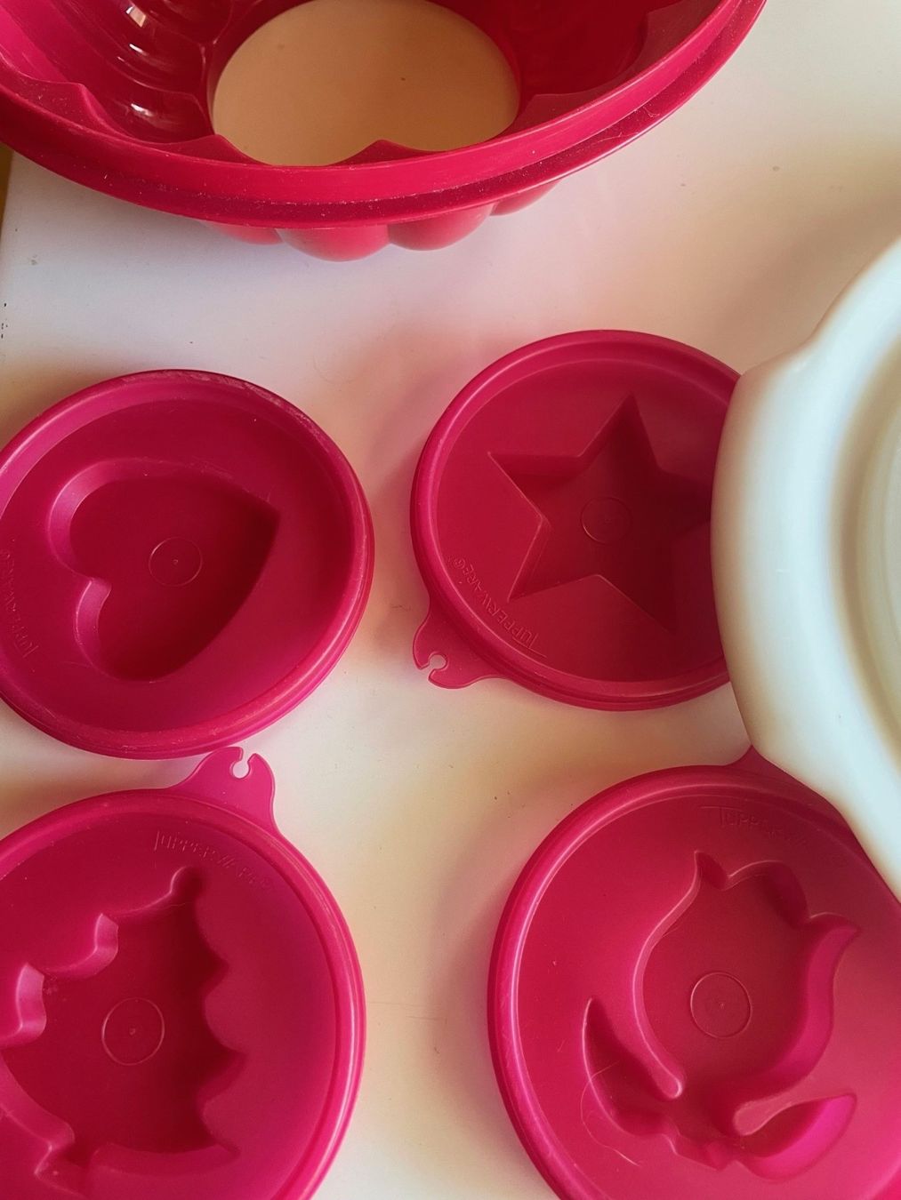 Tupperware Recipients et similaires: Tupperware - Puddingform – D'occasion à Oberiberg par Cheyha 1