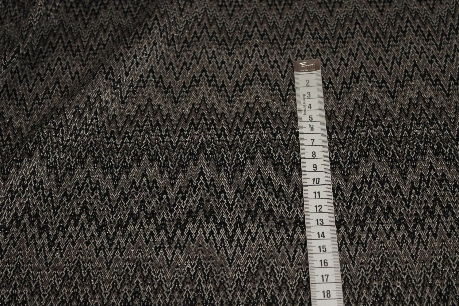 Tessuti: Stoff Jacquard Jersey glänzend – Nuovo (secondo la descrizione) da Obfelden venduto da solomon111 2