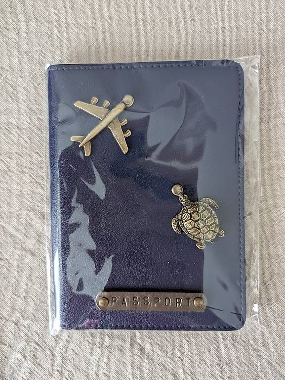 Sonstige Kleidung & Accessoires: Copri passaporto – Gebraucht aus Claro von eli_psx8