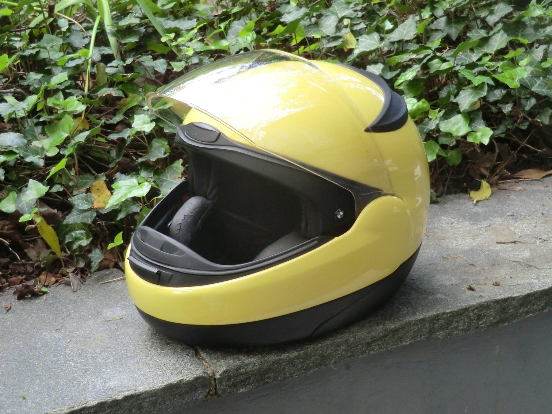 BMW Caschi & visiere: BMW System Helm Evo 4 - Gr. 58-59 gelb – Usato da Winterthur venduto da 8811 8