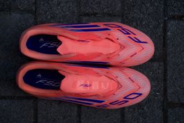 Fussballschuhe Adidas F50 Fiberskin Gr. 44 2/3 gebraucht.
