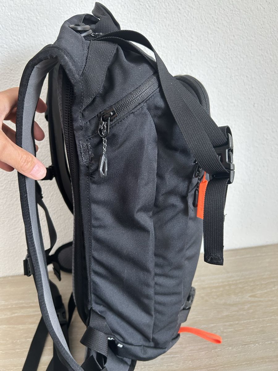 Mammut Zaini: Mammut Rucksack Nirvana, 25 Liter, schwarz – Nuovo (secondo la descrizione) da Wolhusen venduto da eve_m6cg 2