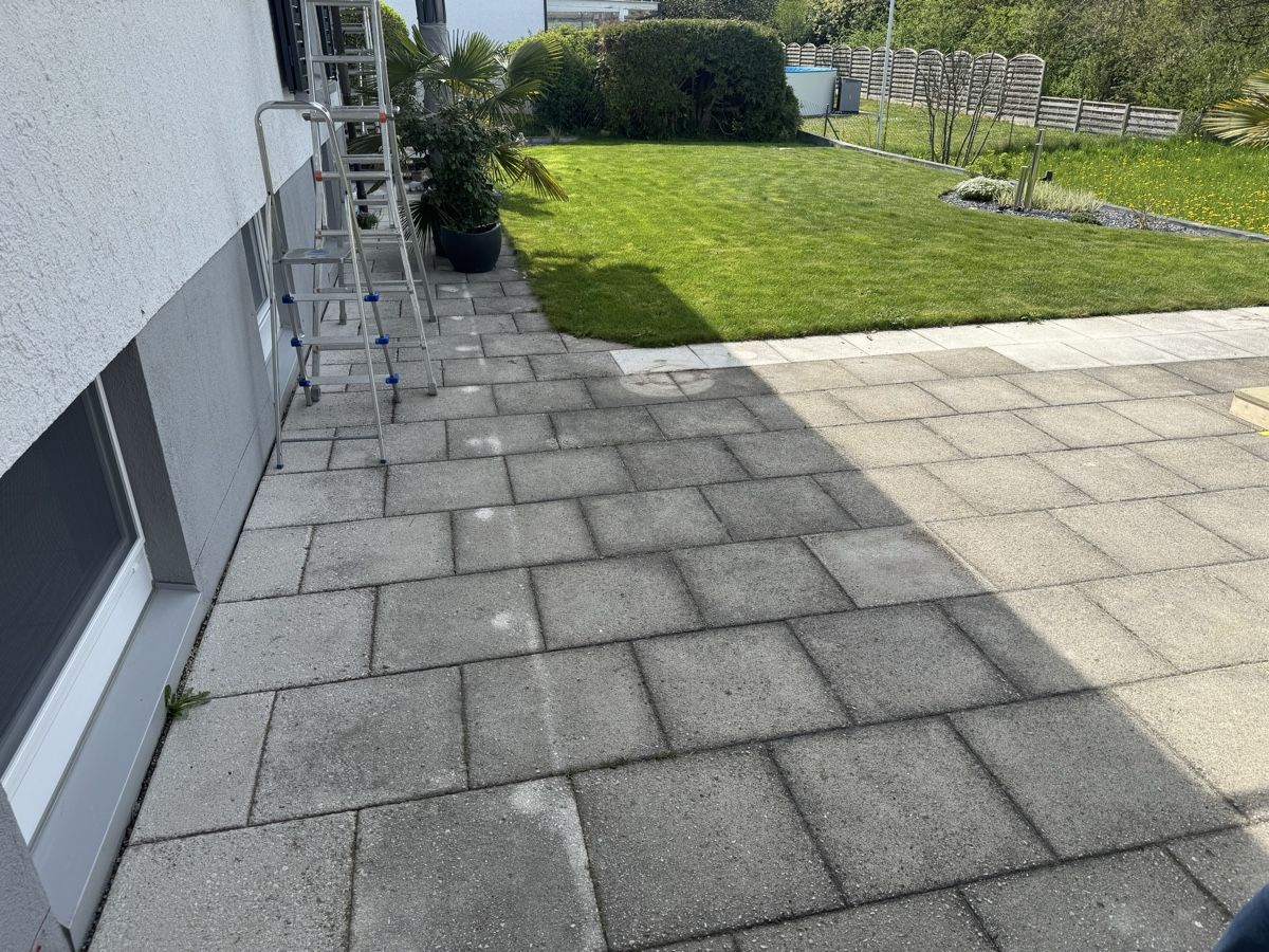 Rivestimenti per pavimenti: Gartenplatten 50x50x4 – Usato da Nassenwil venduto da Wiessner
