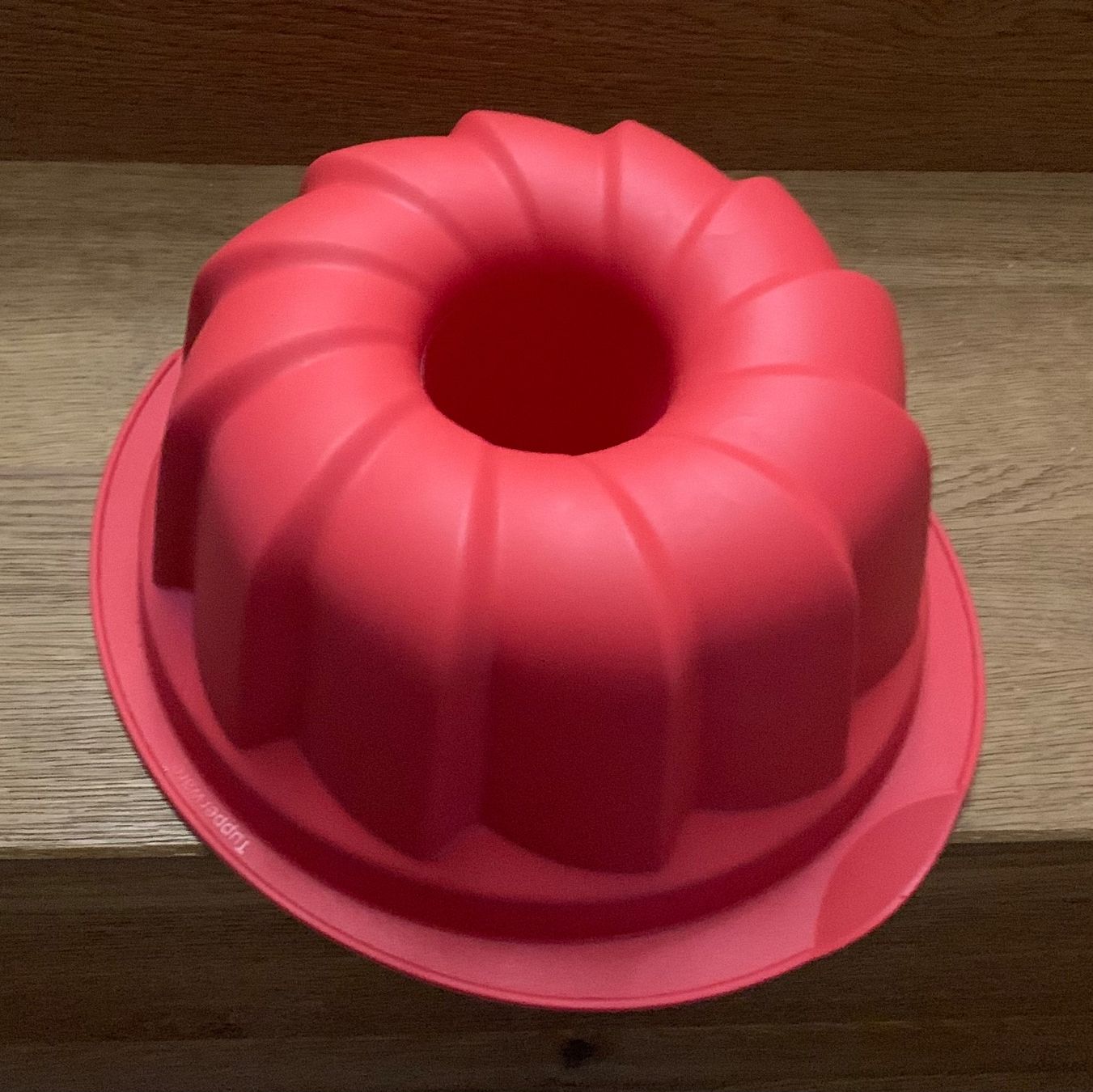 Tupperware Teglie da forno: Tupperware Silikonform Gugelhupf – Nuovo (secondo la descrizione) da Herzogenbuchsee venduto da zukerka 1