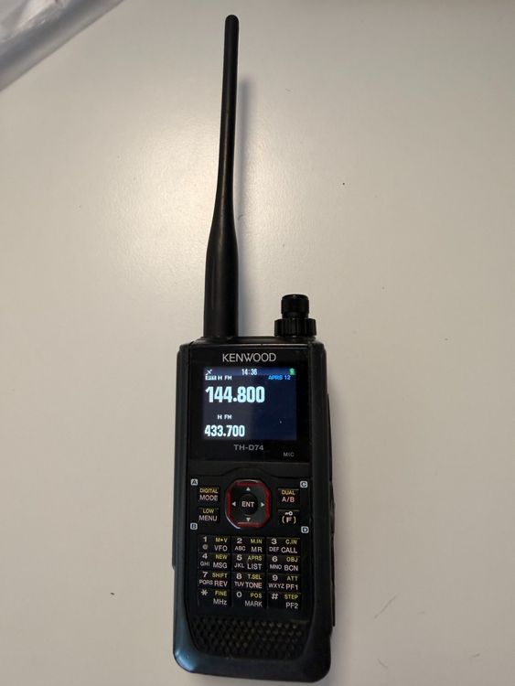 Kenwood TH-D74E V/UHF Handheld TX/RX + Wideband Receiver (Gebraucht) in ...
