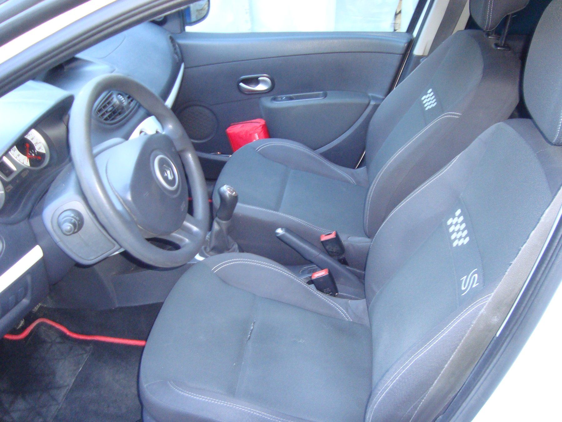 Renault Autos: Renault Clio 1.2 TCe  Sport – Gebraucht aus Walzenhausen von Totenkopf0 6