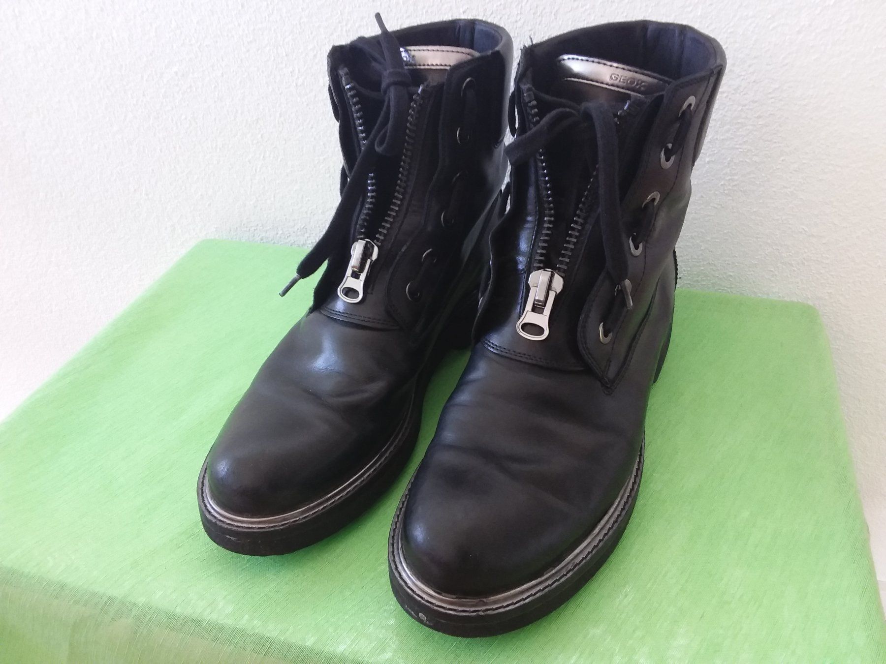 Geox Scarpe da donna: GEOX Stiefeletten, Gr 40 – Usato da Uitikon Waldegg venduto da Risibisi7 1