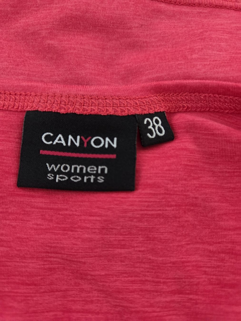 Canyon T-shirt: schönes T-Shirt, Canyon – Nuovo (secondo la descrizione) da Wiesendangen venduto da Sinhuk 2