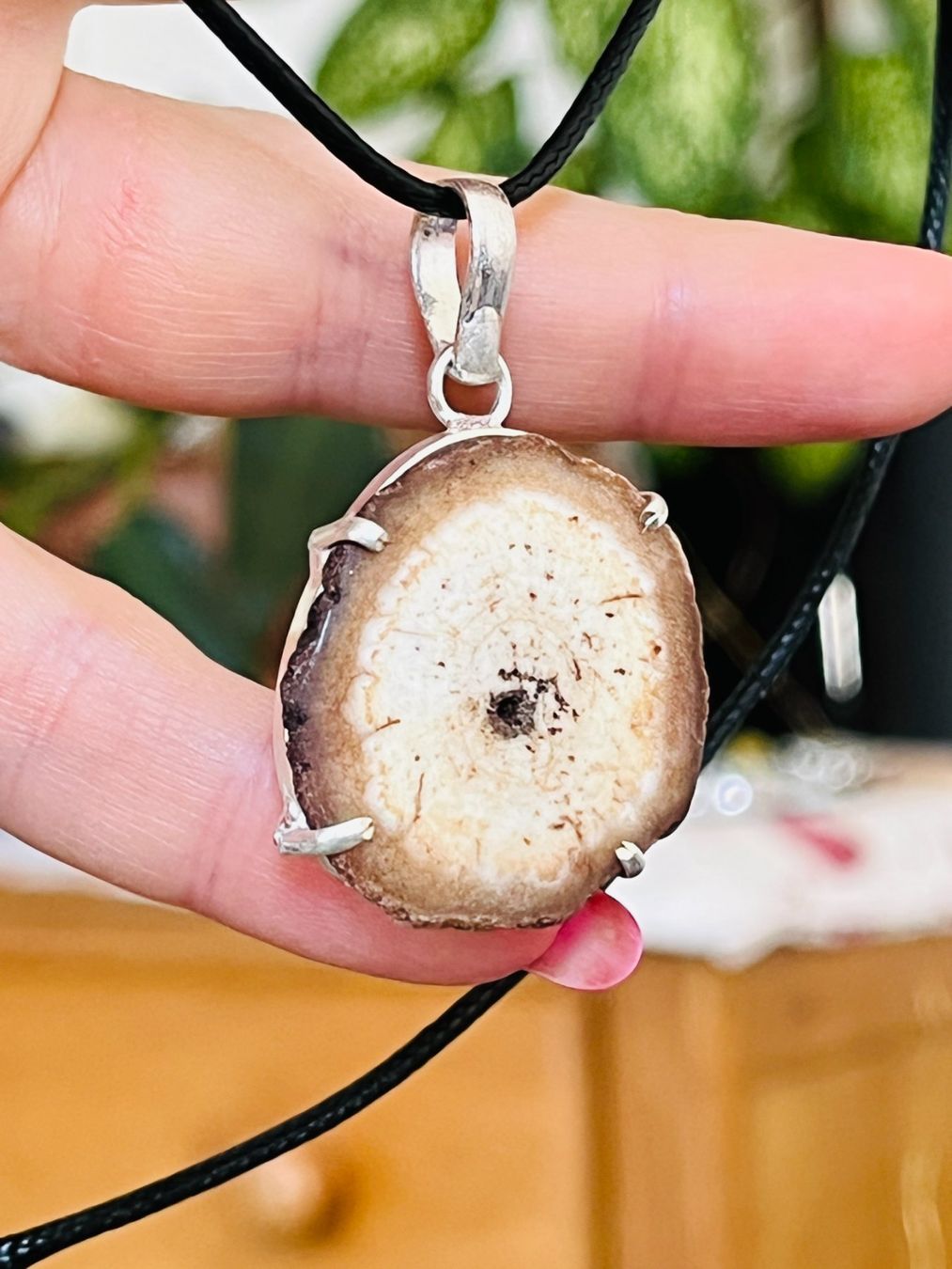 Catenine: Solar Quartz Druzy Ethenic Jewelry – Nuovo e nell'imballaggio originale da Genève venduto da AGBERG 5