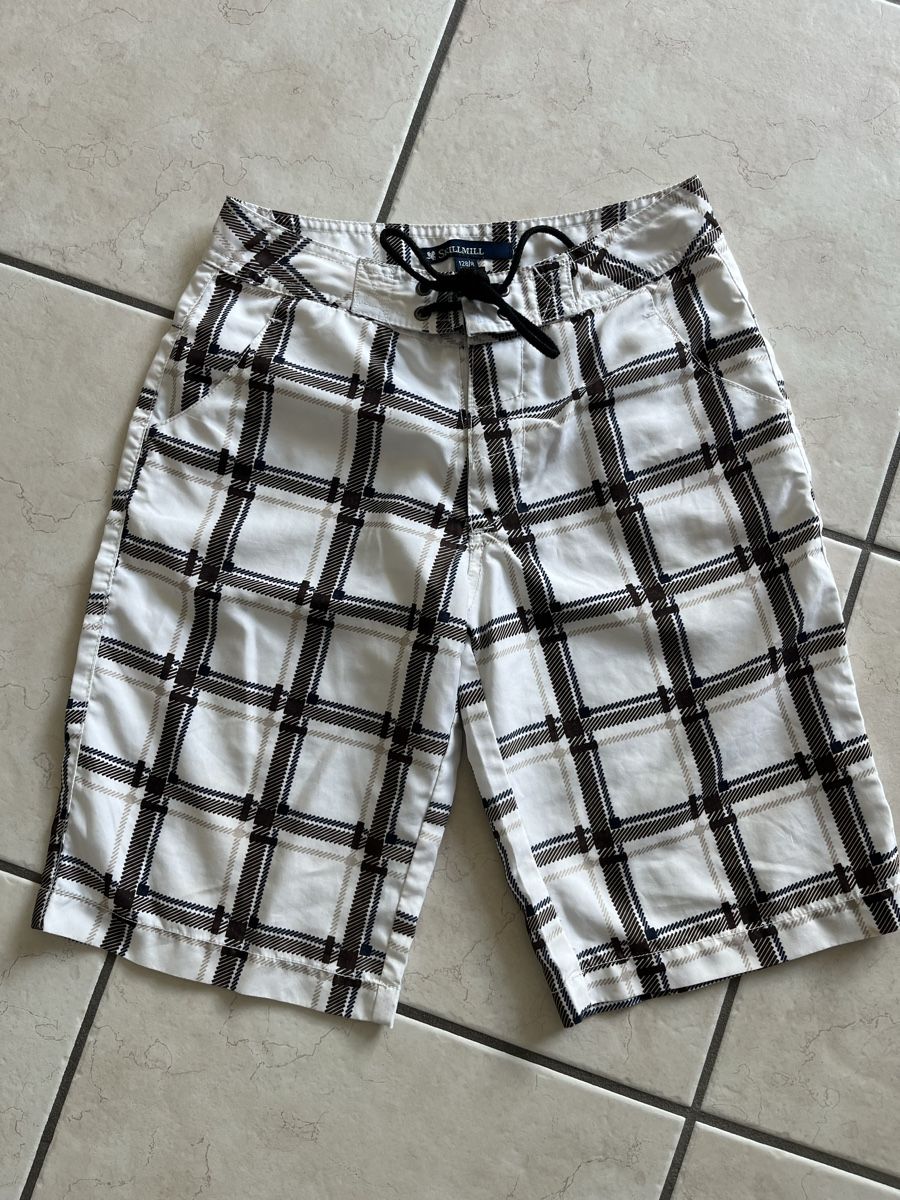 Pantaloni: Kurze Hose Grösse 128 – Usato da Zimmerwald venduto da wuff81