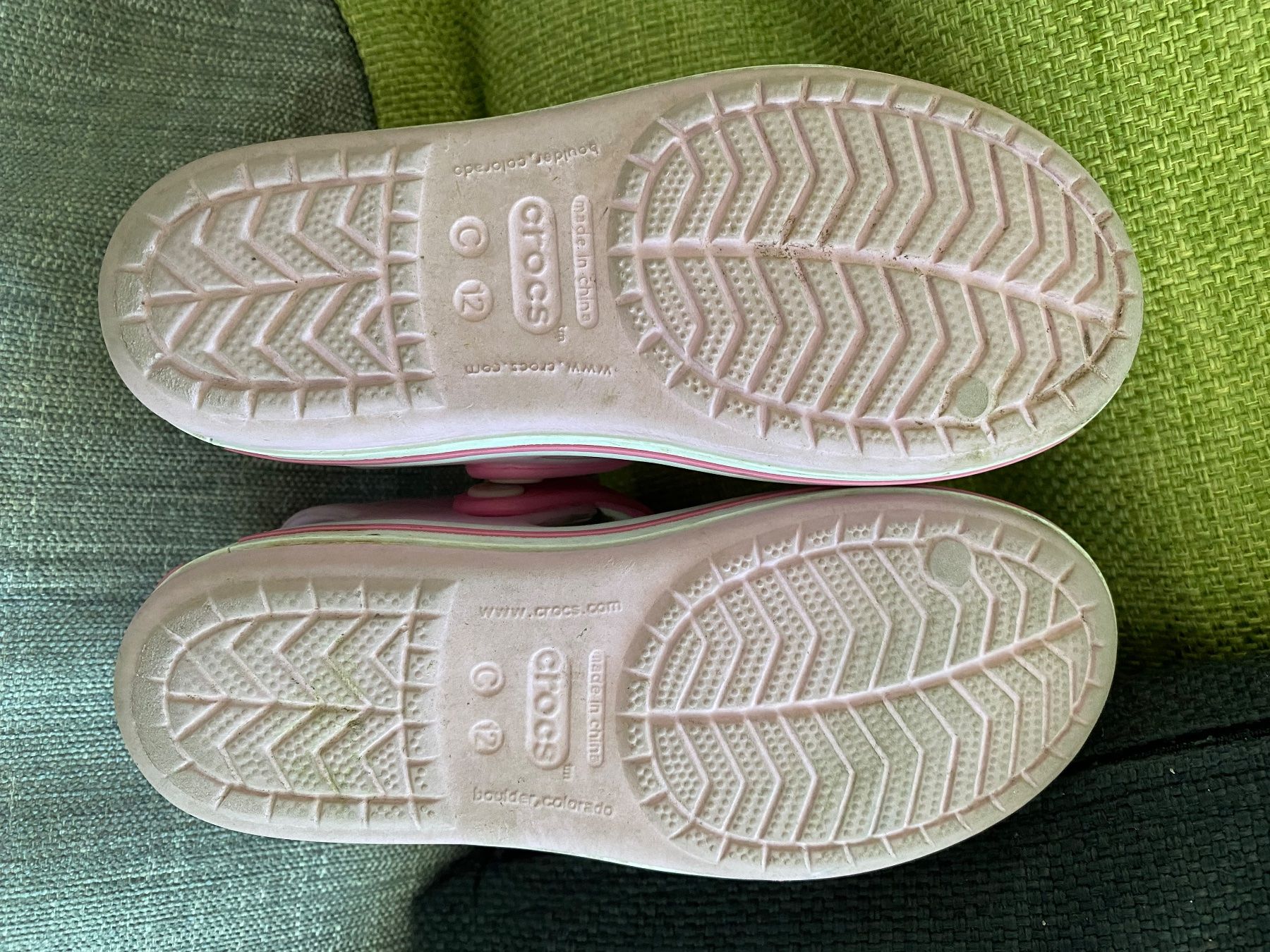 Crocs Chaussures garçon: CROCS Sandalen Grosse C12 – D'occasion à Thalwil par paolo.rota 1