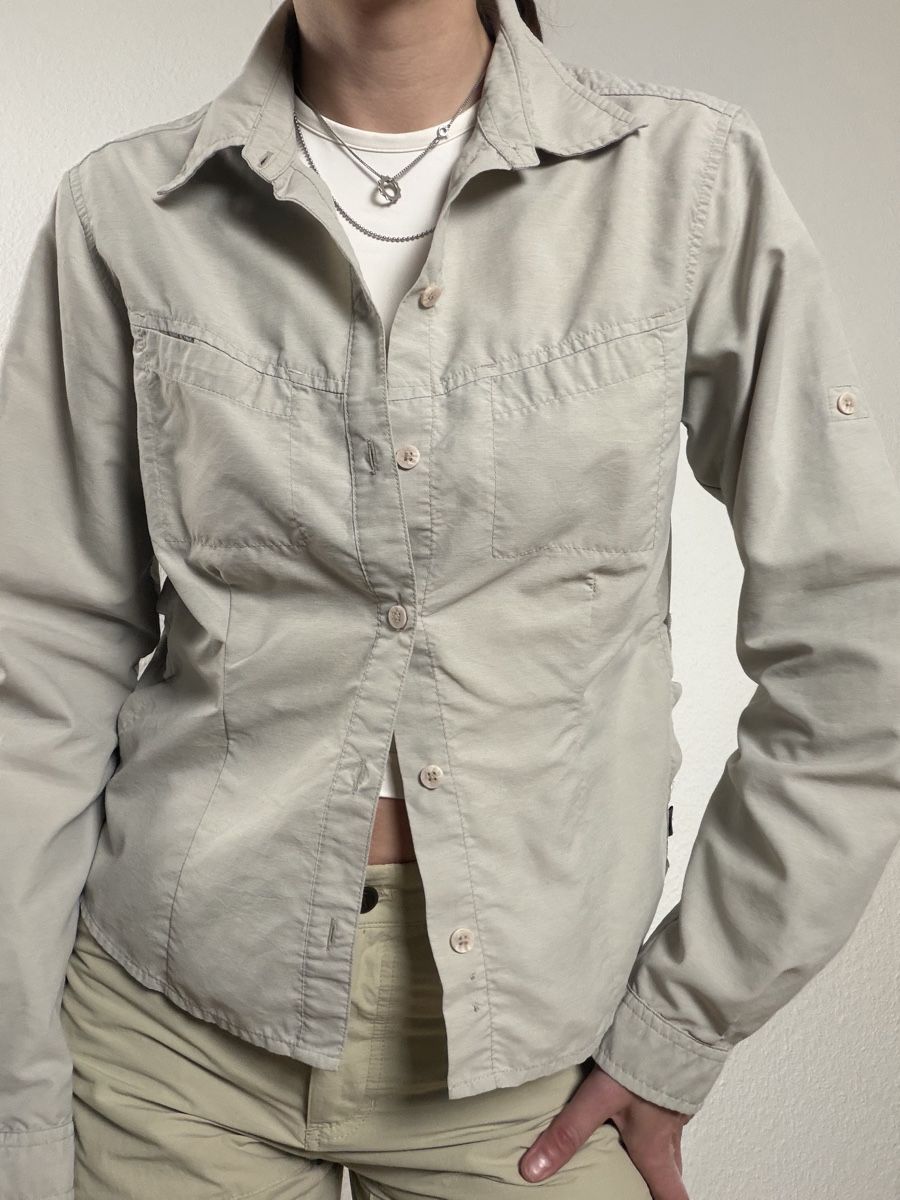North Face Blusen: The North Face Womens Button-Up Shirt, Size Small – Gebraucht aus Knonau von Grapesvintage 7