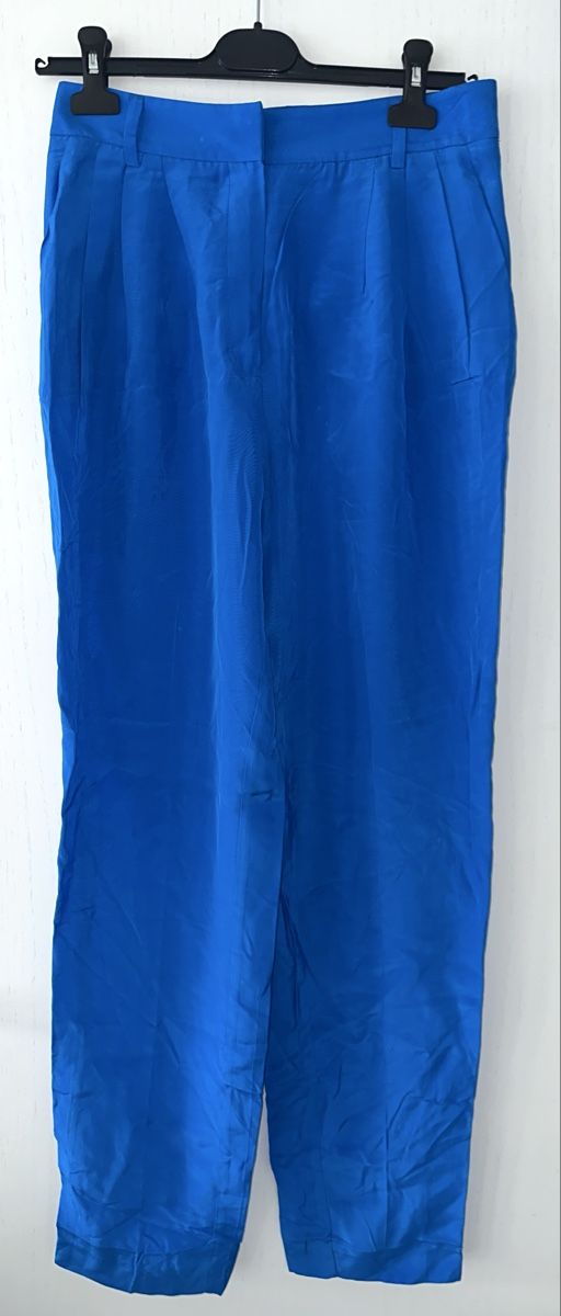 Massimo Dutti Pantaloni: MASSIMO DUTTI HOSE GR. M – Usato da Unteraegeri venduto da MH203