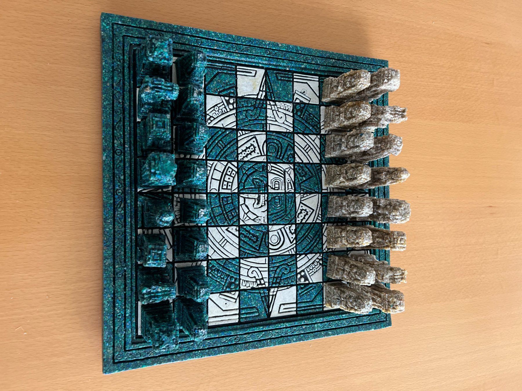 Giochi: Jeu d'échecs Aztec-Maya malachite – Nuovo (secondo la descrizione) da Prez-vers-Noréaz venduto da JOCO1963 1