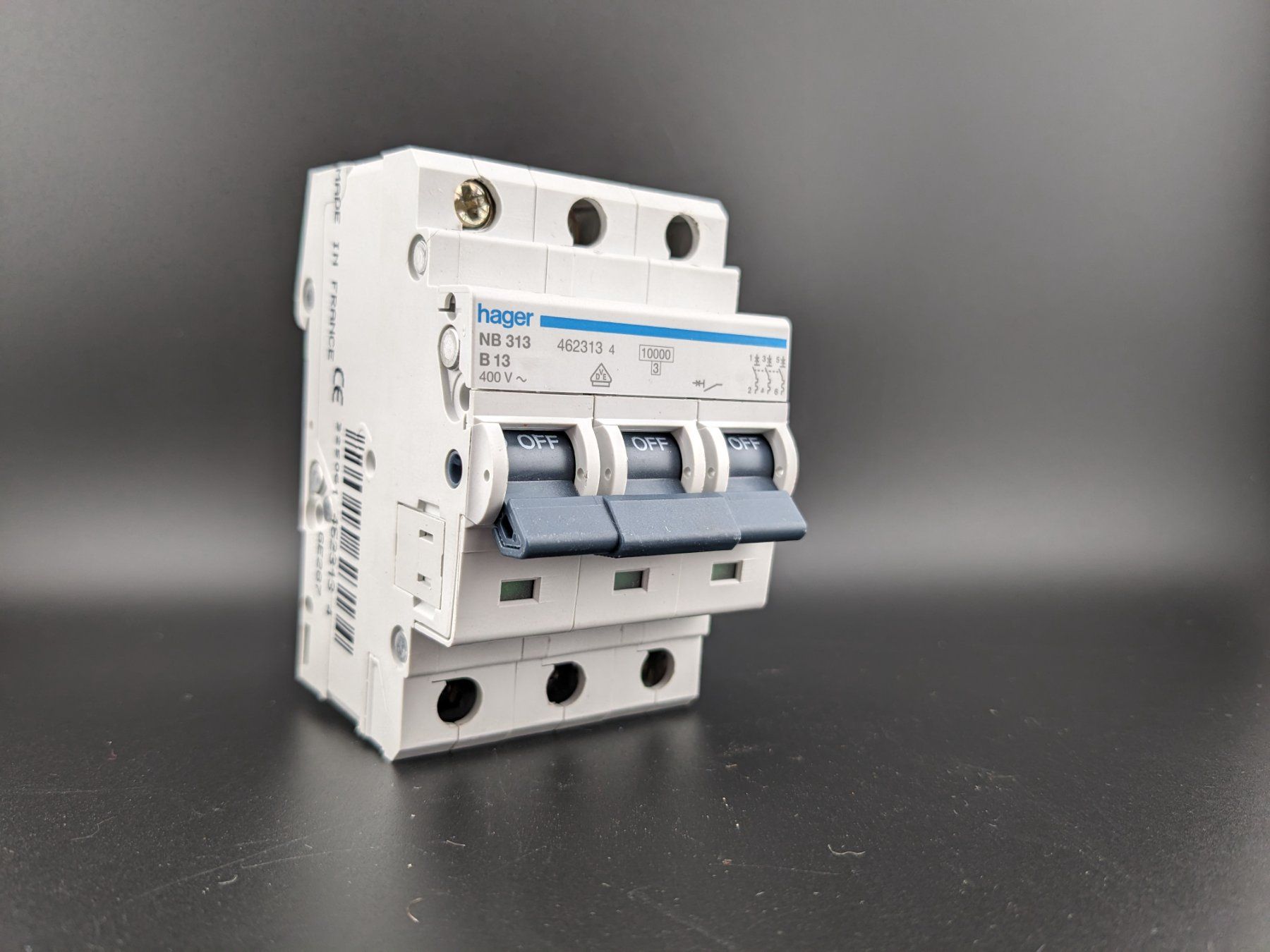 Hager Interruttori: Hager NB 313 B13 LS – Usato da Winterthur venduto da Hint17