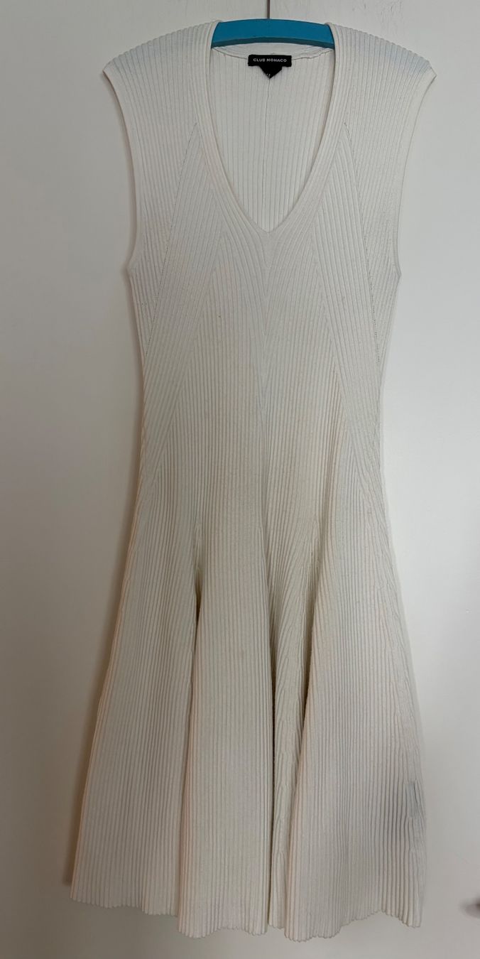 Kleider: club monaco Strickkleid XS – Gebraucht aus Luzern von Lampion