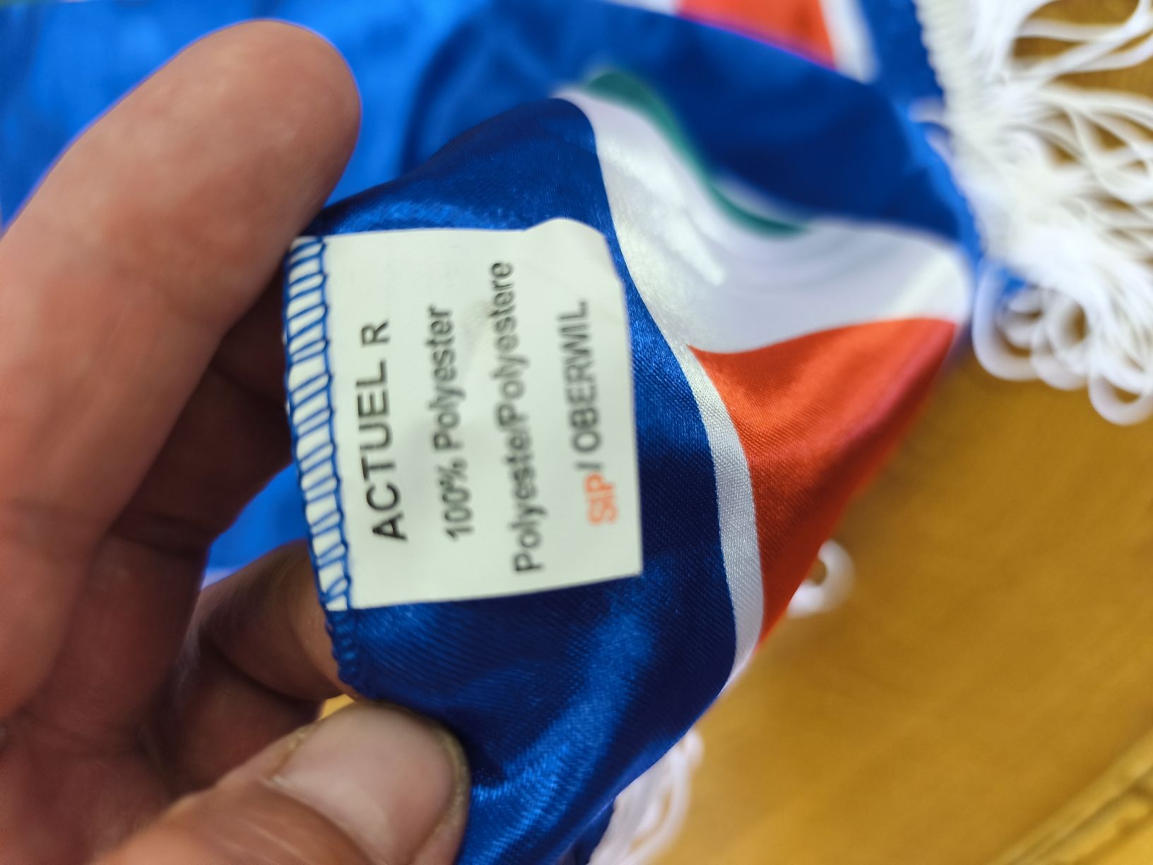 Foulard & Sciarpe: A2 – Usato da Künten venduto da Schnaepplihuus 2